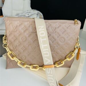 Louis Vuitton Coussin MM